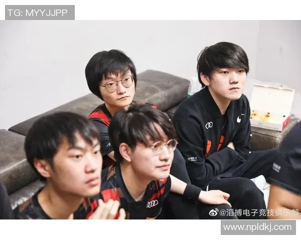 赛后分析EDG与TES心理素质对决的关键因素与影响