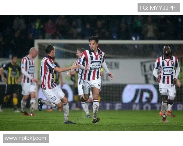 登博思与赫拉的巅峰对决谁将成为胜利者的传奇篇章