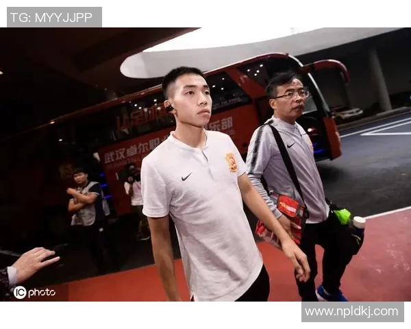 克罗托与维罗纳激战正酣谁能在意甲赛场中笑到最后 克罗托与维罗纳激战正酣谁能在意甲赛场中笑到最后