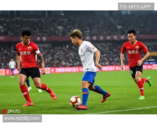 鲁能与佳兆业激战正酣直播盛况尽在眼前