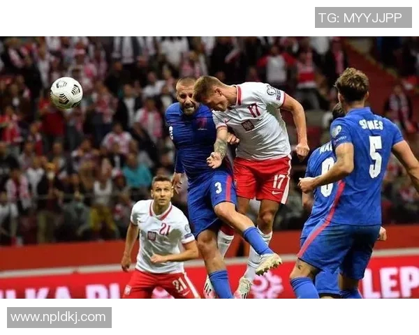 广州足球队阵地战解析：战术布局与球员配合的深度剖析MBA