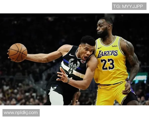 1月12日快船与热火激战一触即发球迷期待精彩对决与精彩表现 1月12日快船与热火激战一触即发球迷期待精彩对决与精彩表现