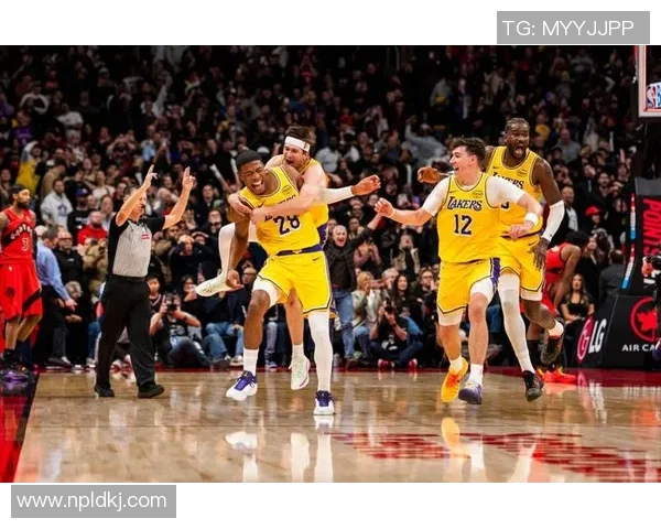 湖人对决鹈鹕精彩集锦回顾全场高光时刻与精彩瞬间分析